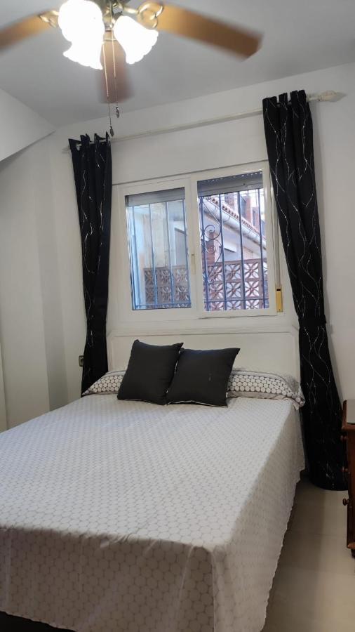 Apartamento Cerca De La Playa Apartment Малага Екстериор снимка